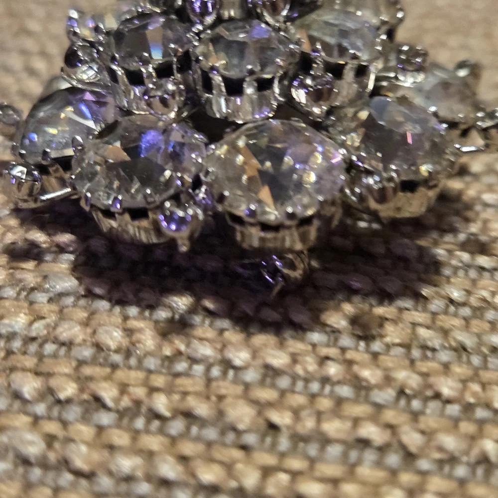 ELEGENT SIGNED VINTAGE BROACH - Picture 2 of 4